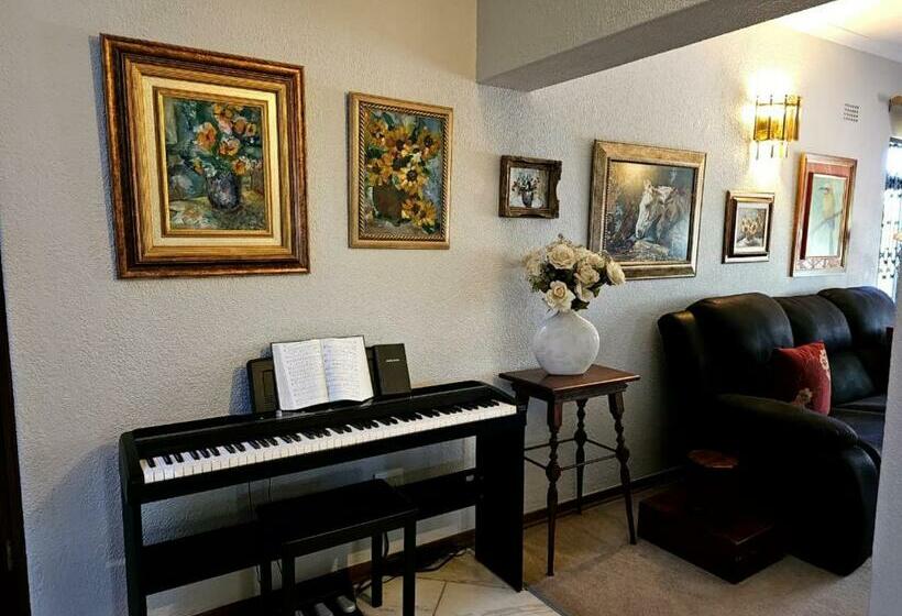 פנסיון Epicure Home Guesthouse