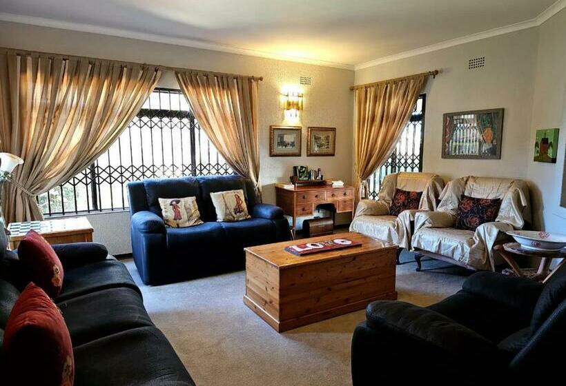 פנסיון Epicure Home Guesthouse