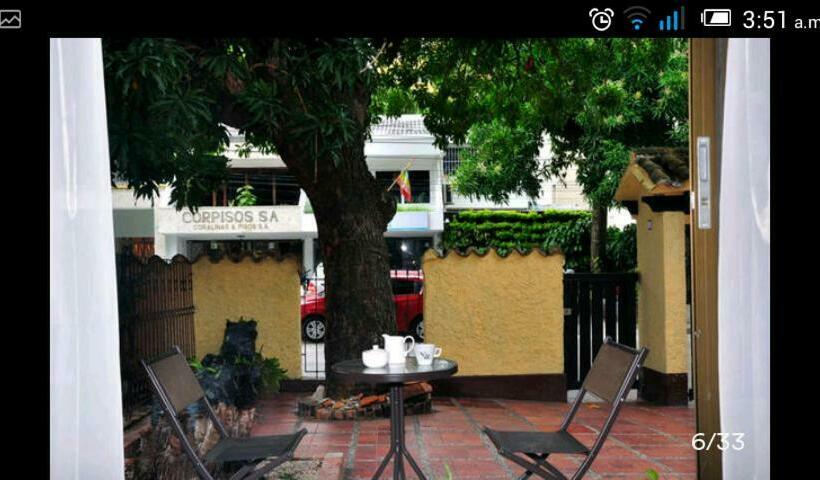 פנסיון Roomis Cartagena