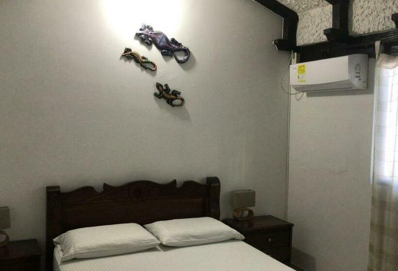 פנסיון Roomis Cartagena