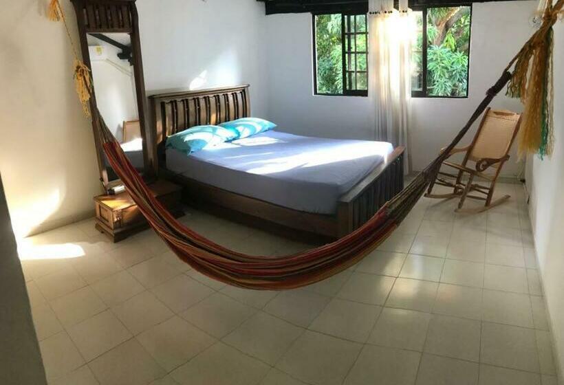 פנסיון Roomis Cartagena