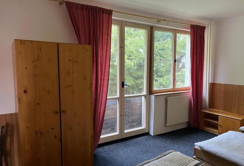 호스텔 Churáňov Stadion