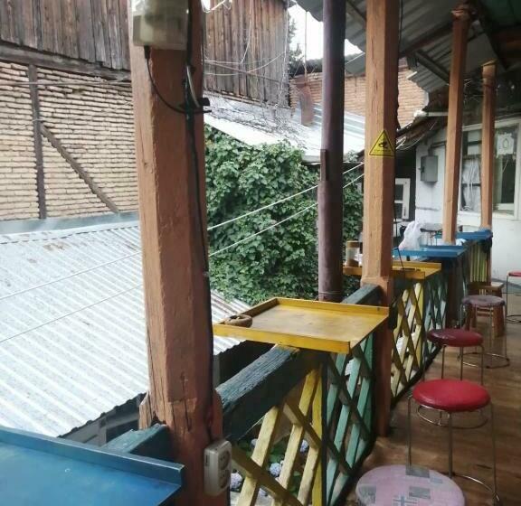 هاستل El Hostal