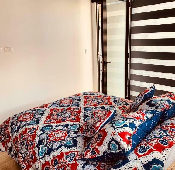 Apartamentos Plaza De La Independencia