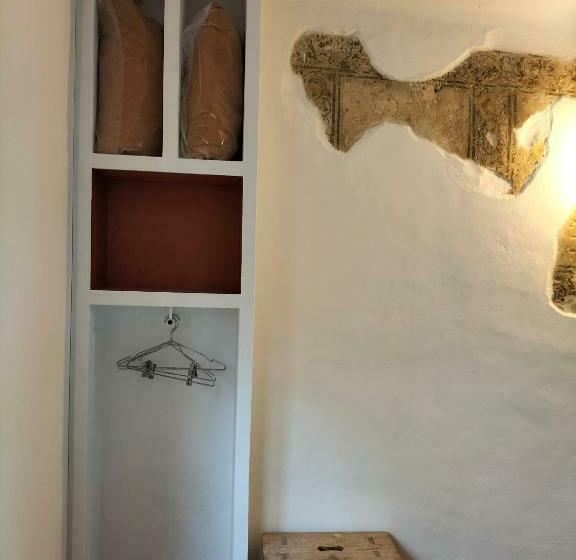 ベッドアンドブレックファースト Chambre D Hôtes Les Tomettes