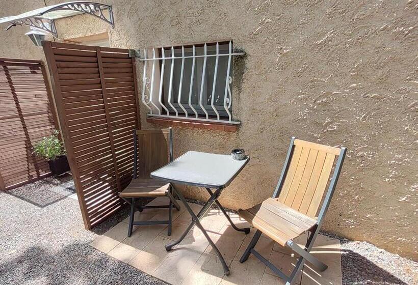 مبيت وإفطار Villa Bayarde