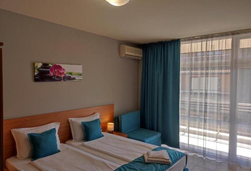 Hotel аурелия бей