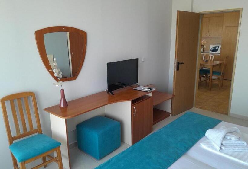 Hotelli аурелия бей