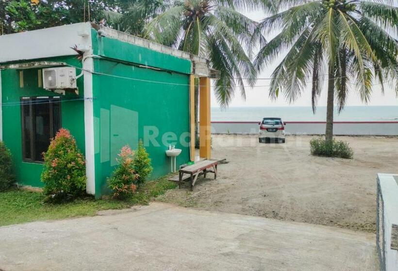 ホテル Ambarita Seaview Redpartner