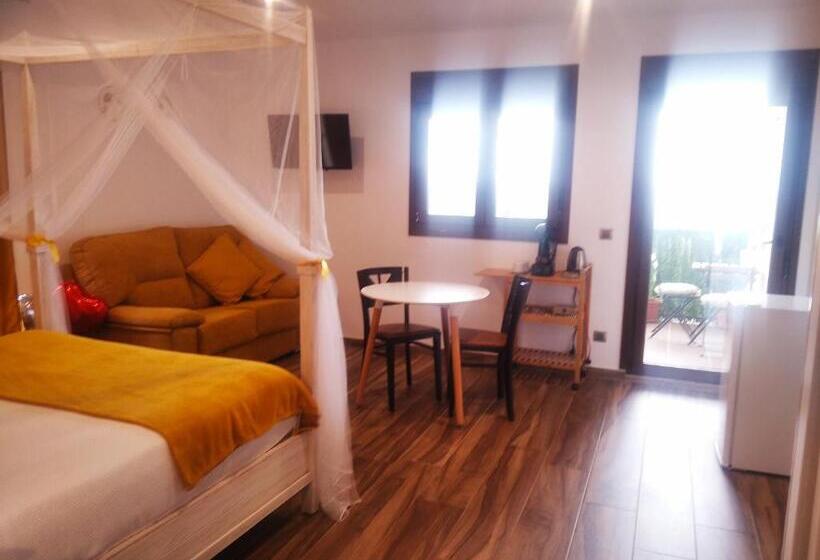 בית מלון כפרי Escapada Romantica Con Jacuzzi Y Vistas Al Castillo De Trevejo