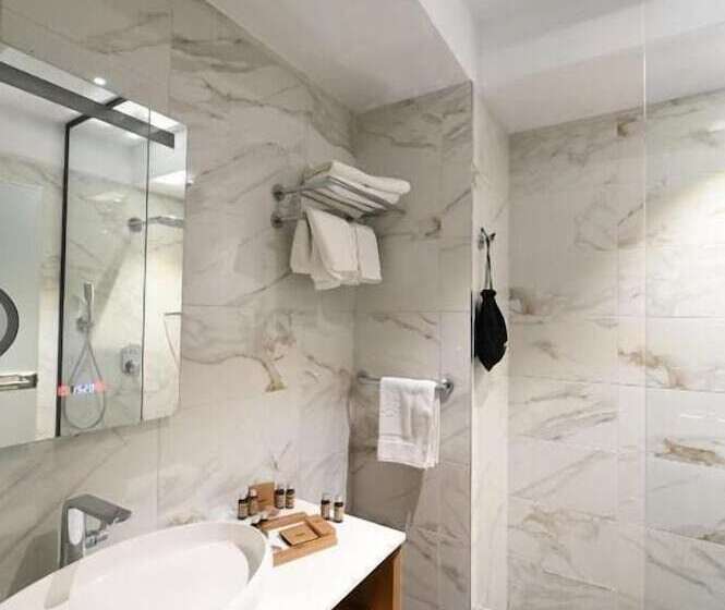 בית מלון כפרי Aniroc Signature