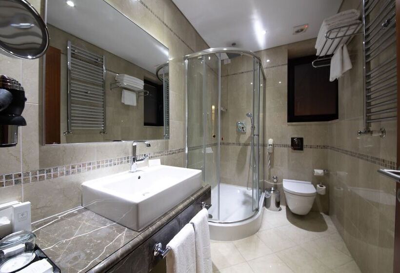 호텔 Atatürk Palas Thermal Spa & Convention Center