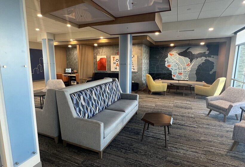 فندق Holiday Inn Express & Suites   Tomah, An Ihg