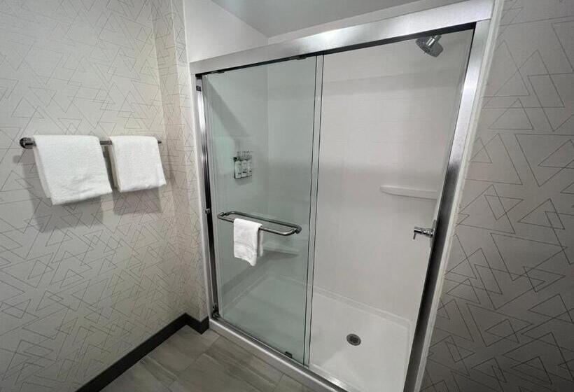 فندق Holiday Inn Express & Suites   Tomah, An Ihg