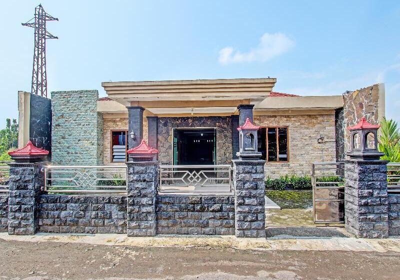 فندق Oyo 91353  Surya Andesa