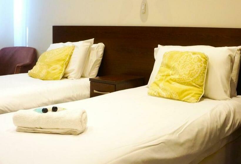 בית מלון כפרי Oyo Oban