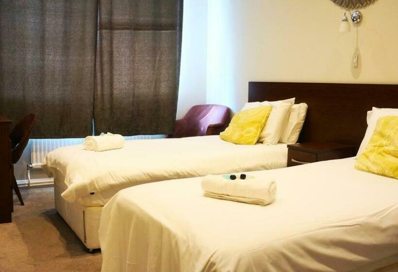 בית מלון כפרי Oyo Oban