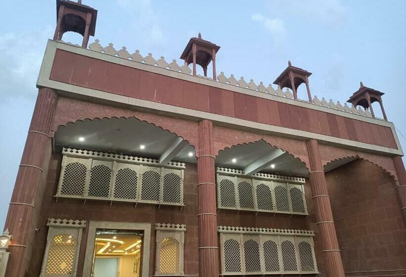 Hotel Rajwada Palace