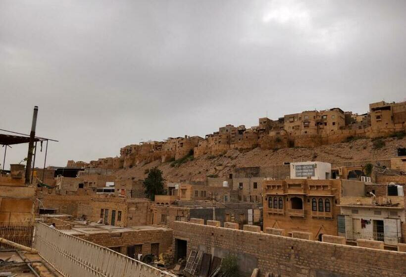 בית מלון כפרי Road Side Guest House