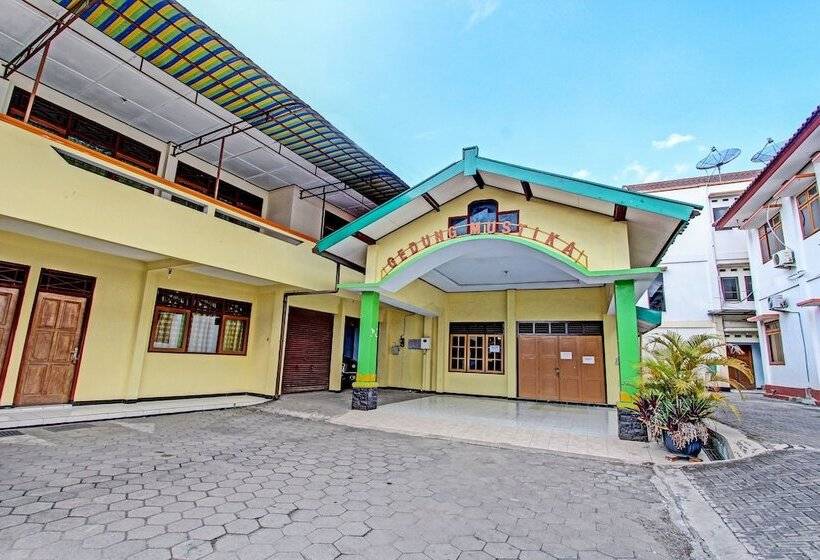 Spot On 91356 Hotel Mustika 2 Syariahnearalun Alun Blora