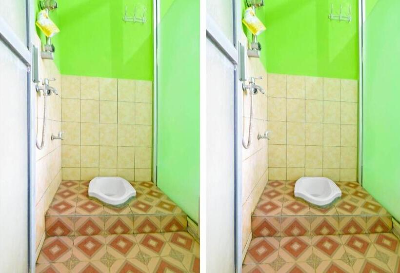 Spot On 91357 Hotel Mulyo