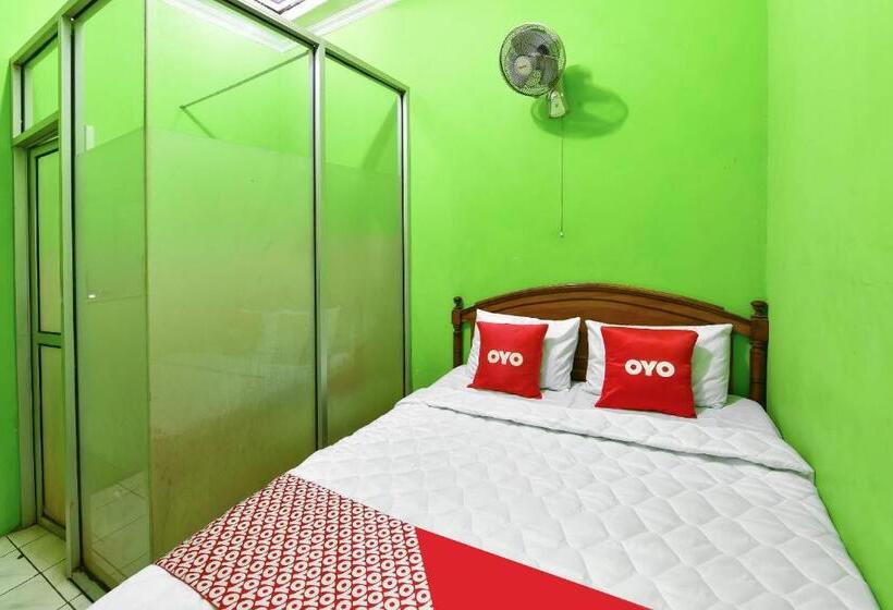 Spot On 91357 Hotel Mulyo