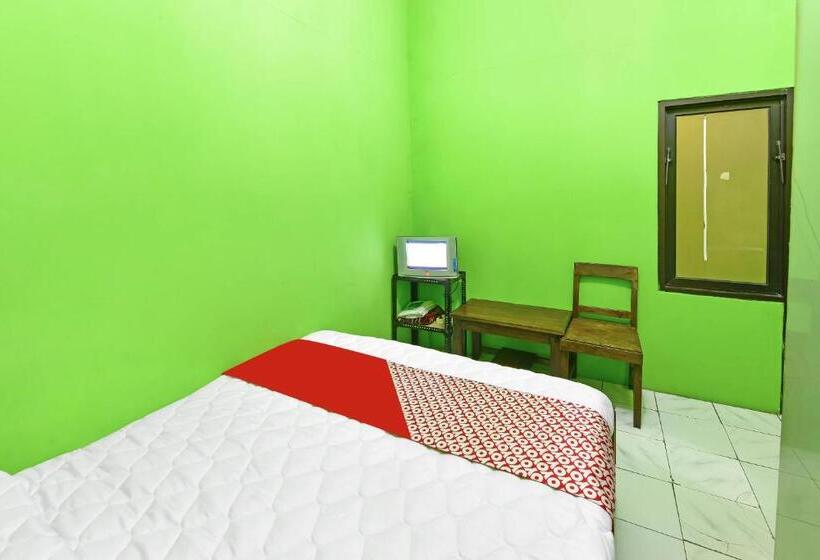 Spot On 91357 Hotel Mulyo