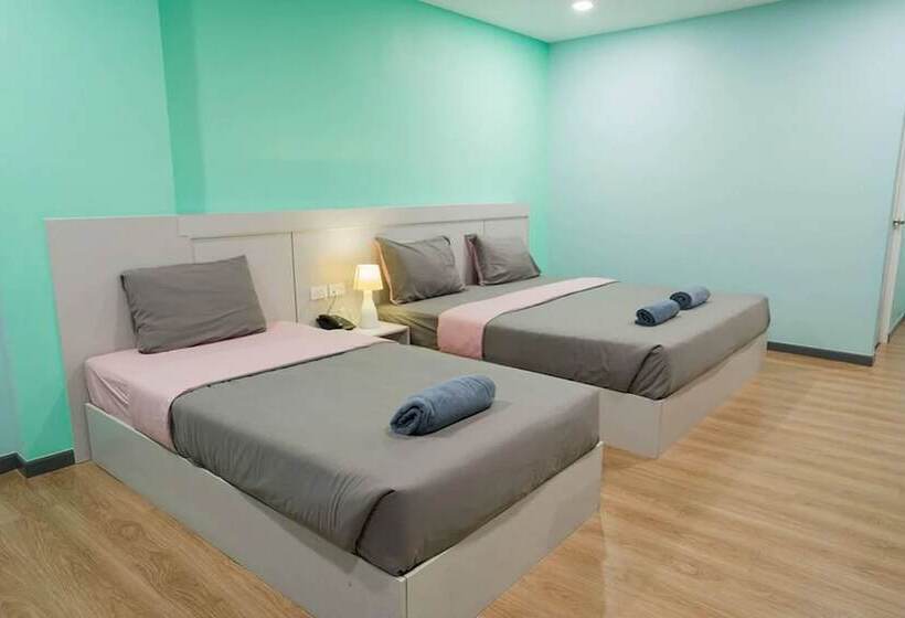 ホテル Sritrang Residence