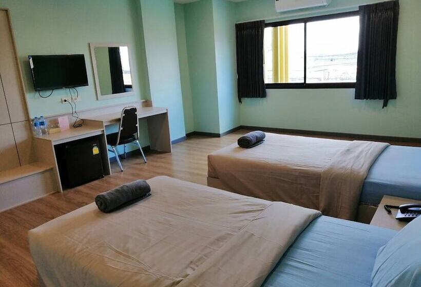 ホテル Sritrang Residence