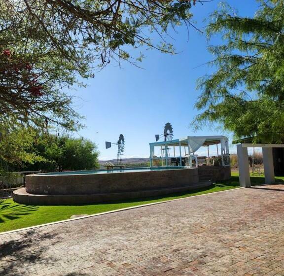 فندق Watervalsrivier Farm