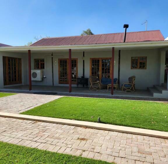 فندق Watervalsrivier Farm