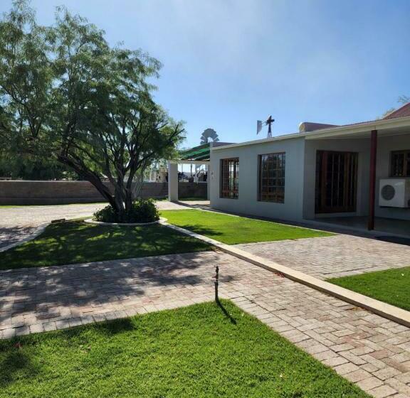 فندق Watervalsrivier Farm