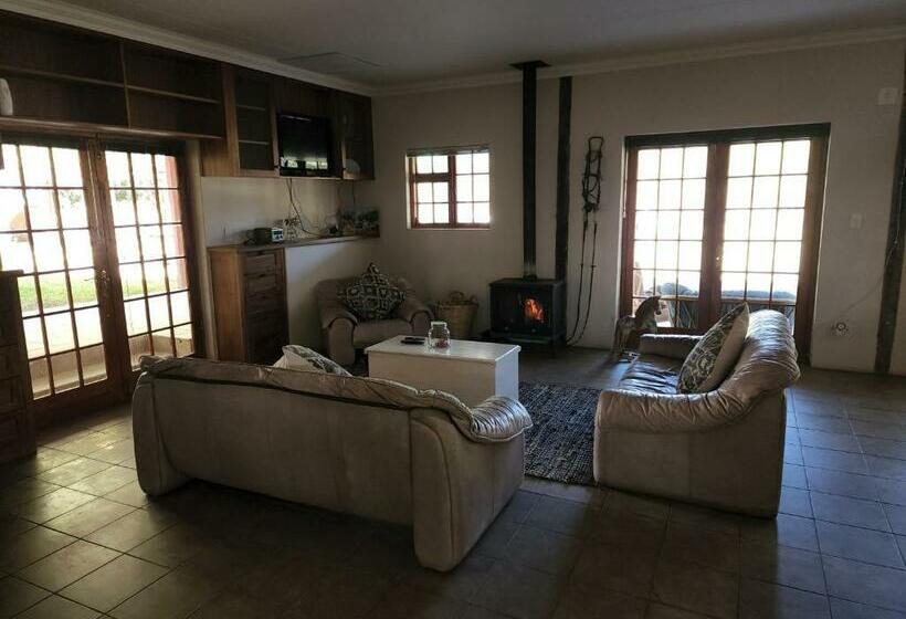 فندق Watervalsrivier Farm