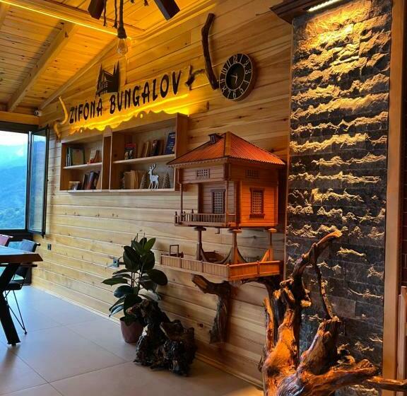 ホテル Zifona Bungalov