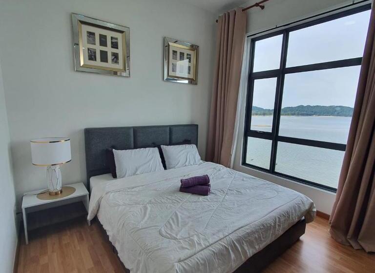 Kuantan Imperium Seaview Cityview By Avenzee