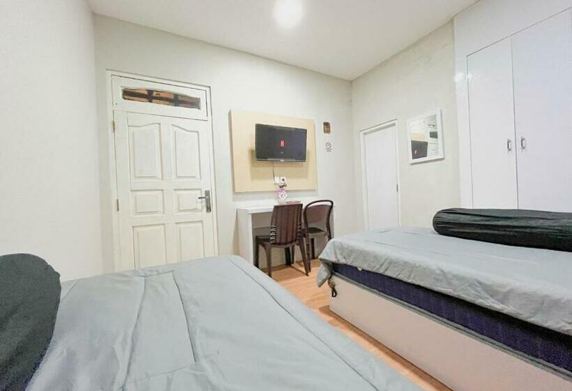 بنسيون Azalea Guest House Syariah Tanjung Tabalong