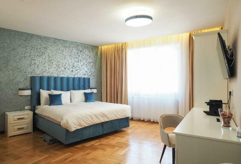 膳宿费 Boutique Central