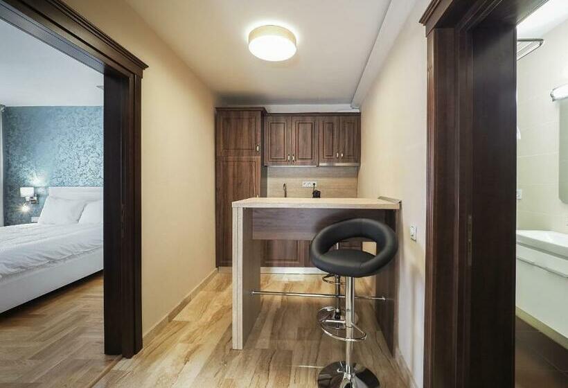 膳宿费 Boutique Central