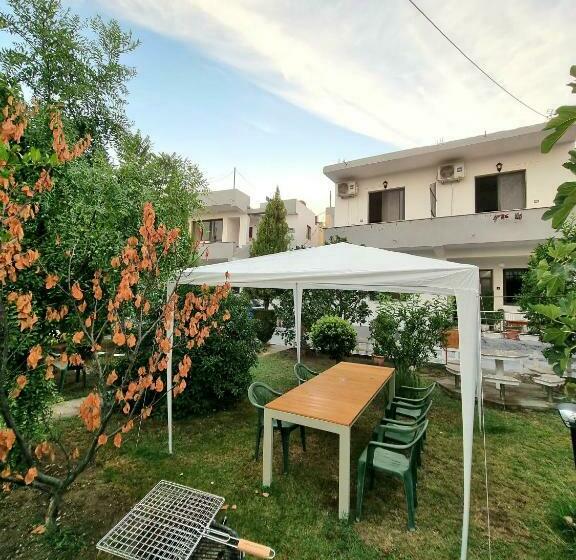 פנסיון Guest House Vila Elezi