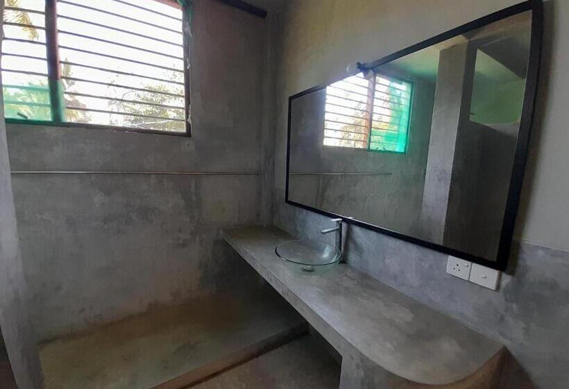 بنسيون Mealanie S House