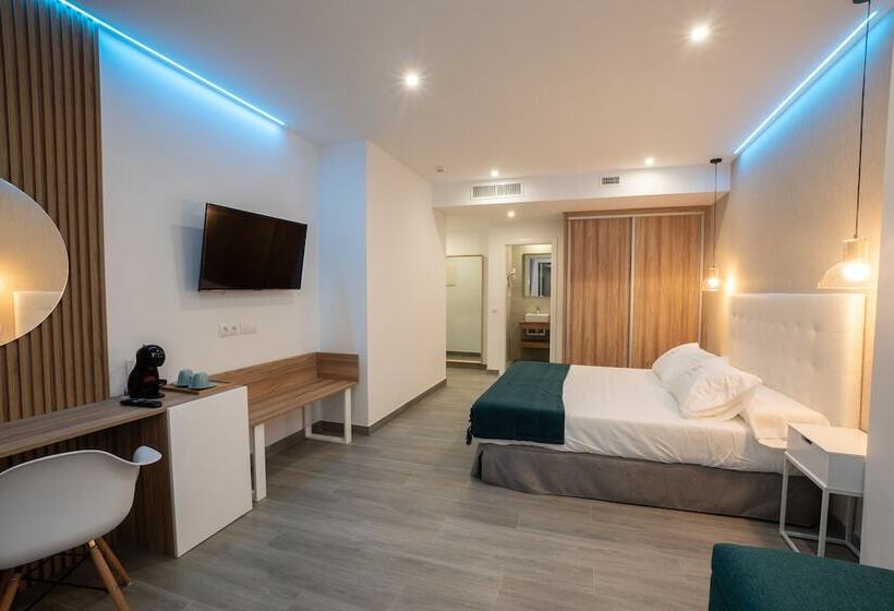 פנסיון Nerja Vg Hostal Boutique