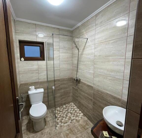 膳宿费 Silver Mountain Villa Colibita