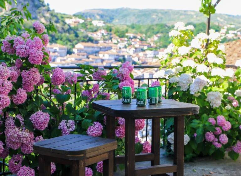 פנסיון Stone Villa Gorice