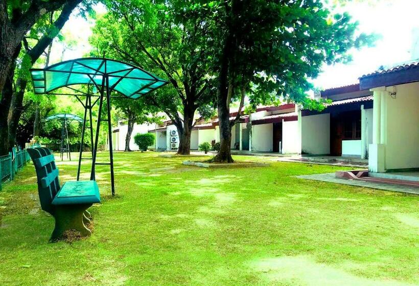 リゾートホテル New Rest House Inn