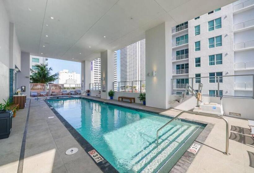 Wonderful 1 Br Apartment With At Downtown Miami