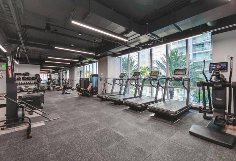 Wonderful 1 Br Apartment With At Downtown Miami