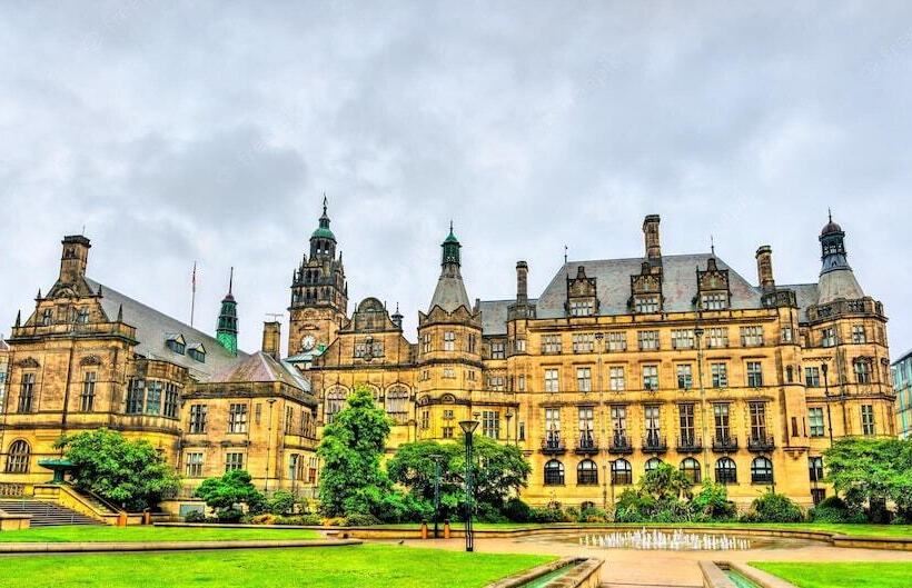 هاستل Queens Ground