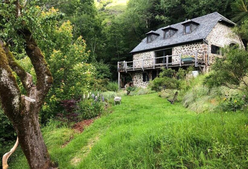 민박 Au Rocher De Combières