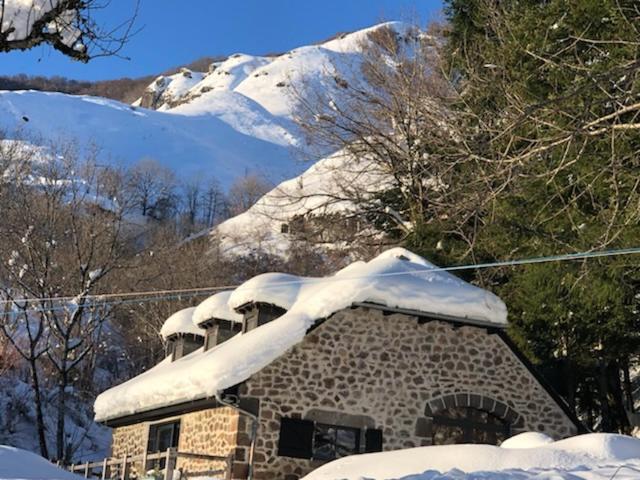 민박 Au Rocher De Combières