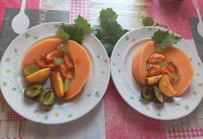 مبيت وإفطار Lotus Flower